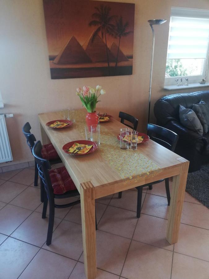 Anna - neue Ferienwohnung mit Blick ins Grüne Ober-Abtsteinach Exterior foto
